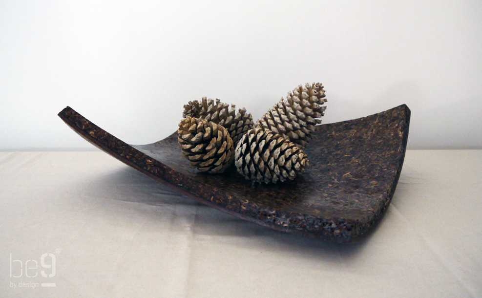 Square shaped Scots Pine chip bowl with Pinecones