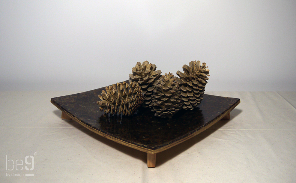 Square plateau with Pinecones on top