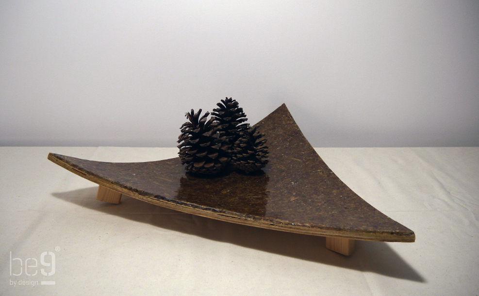 Plateau with pinecones